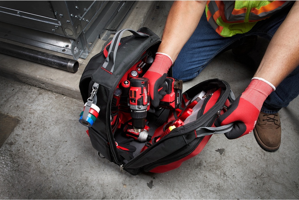 MILWAUKEE PACKOUT™ BACKPACK RUGZAK MET 48 VAKKEN 4932471131