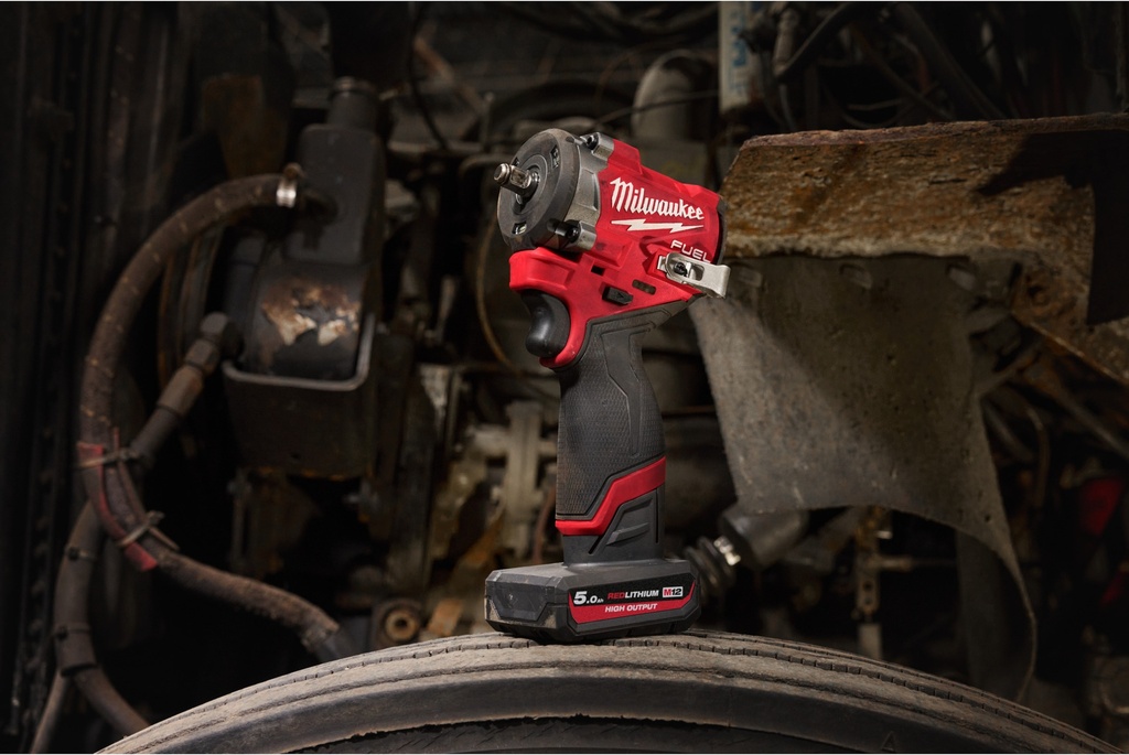 MILWAUKEE M12 FUEL™ M12 FCIWF12G3-502X 1/2'' COMPACTE ACCU SLAGMOERSLEUTEL MET FRICTIERING 745Nm 4933493455