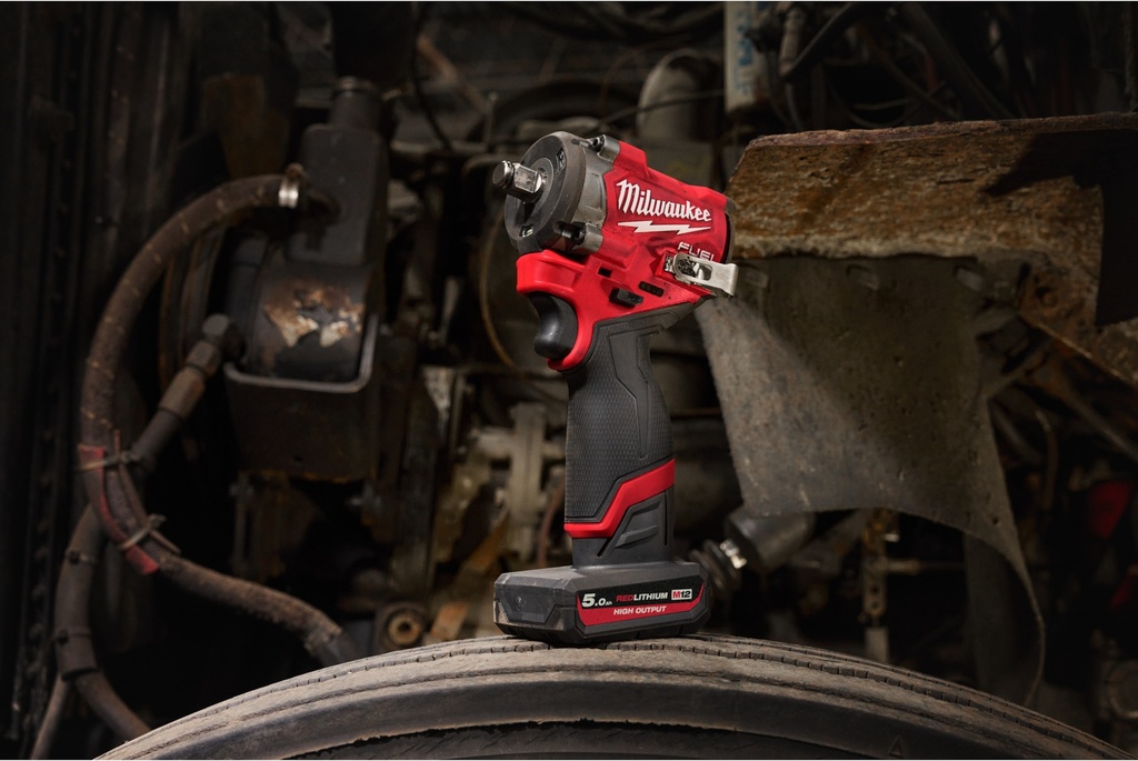 MILWAUKEE M12 FUEL™ M12 FCIWF12G3-502X 1/2'' COMPACTE ACCU SLAGMOERSLEUTEL MET FRICTIERING 745Nm 4933493455