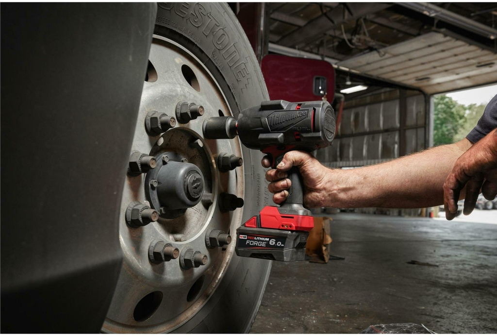 MILWAUKEE M18 FUEL™ M18 FHIW2F12-0X 1/2'' ACCU SLAGMOERSLEUTEL MET FRICTIERING 2034Nm 4933492782