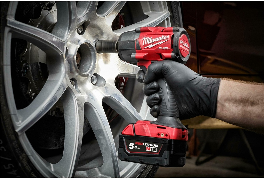 MILWAUKEE M18 FUEL™ M18 FMTIW2F38-0X 3/8'' ACCU SLAGMOERSLEUTEL MET FRICTIERING 813Nm 4933479153