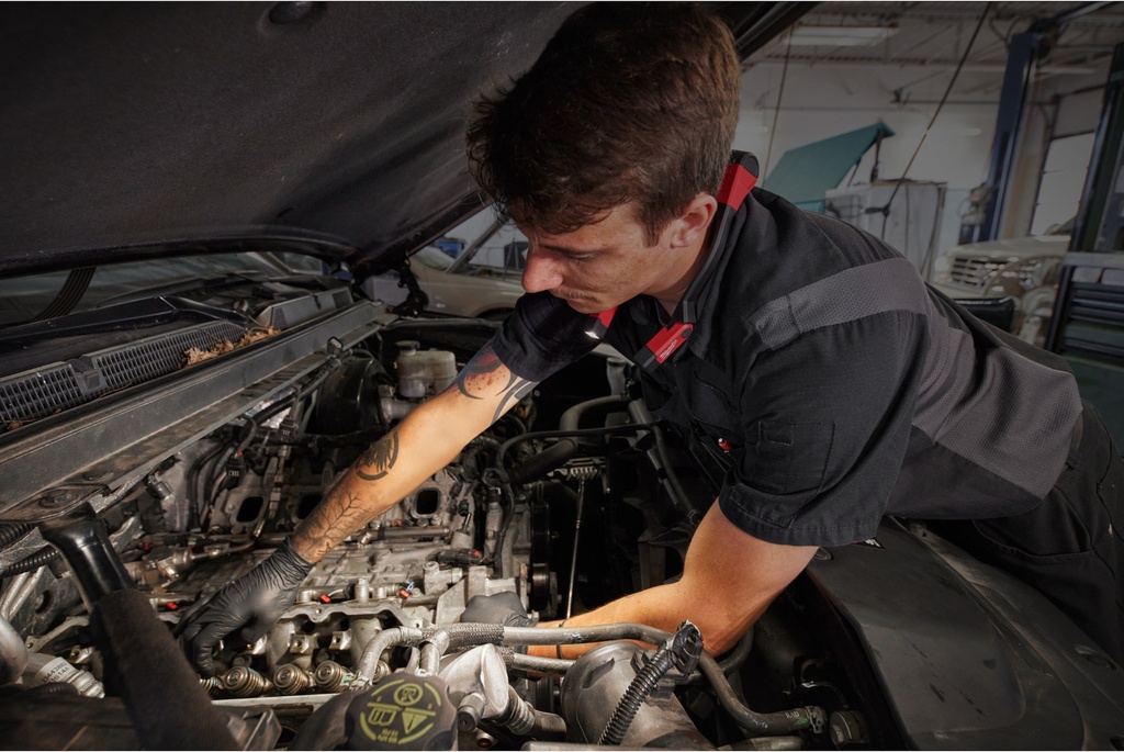 MILWAUKEE L4 NL400-301 USB OPLAADBARE NEKLAMP 400 lumen 4933479898