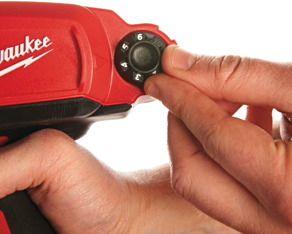 MILWAUKEE M12™ M12 PCG/310C-201B SUBCOMPACT ACCU LIJM & KITSPUIT 310ml PATROONHOUDER 4933441655 +ACCU + LADER + TAS