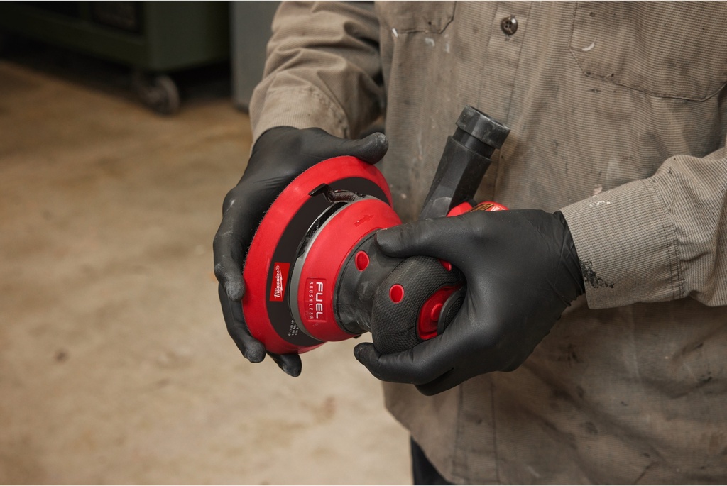 MILWAUKEE M12 FUEL™ M12 FROS2.5-0 EXCENTRISCHE ACCU SCHUURMACHINE 150mm MET 2,5mm ROTATIE 4933493647