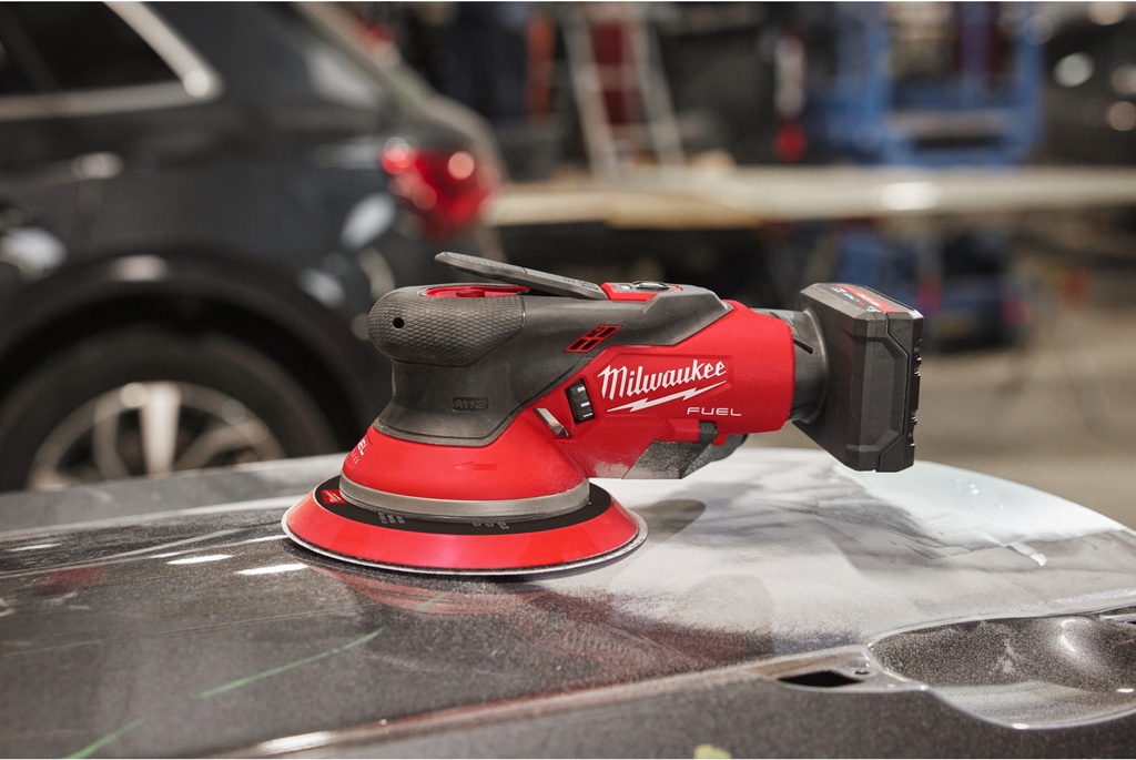 MILWAUKEE M12 FUEL™ M12 FROS2.5-0 EXCENTRISCHE ACCU SCHUURMACHINE 150mm MET 2,5mm ROTATIE 4933493647