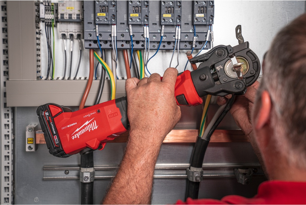 MILWAUKEE M18™ ONE-KEY™ M18 ONEHCCT60-202C FORCE LOGIC™ ACCU KABELKRIMPTANG 60kN 4933479684