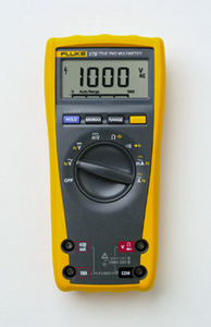 FLUKE DIGITAL MULTIMETER 175