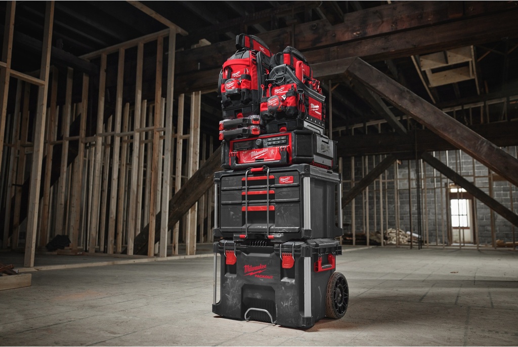MILWAUKEE PACKOUT™ GEREEDSCHAPSKOFFER MET 3 LADES 564x414x363mm 4932493190