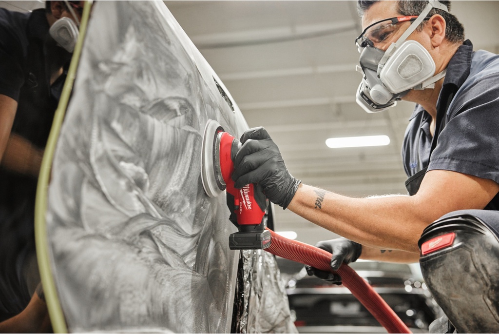 MILWAUKEE M12 FUEL™ M12 FROS5-0 EXCENTRISCHE ACCU SCHUURMACHINE 150mm MET 5mm ROTATIE 4933493650