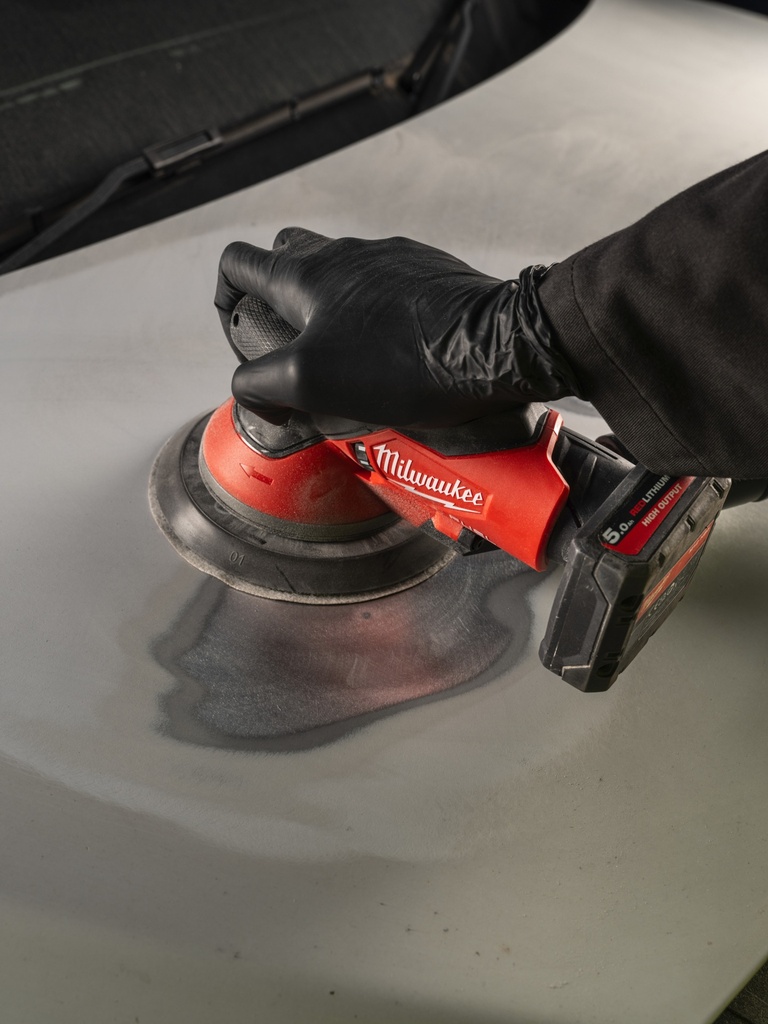 MILWAUKEE M12 FUEL™ M12 FROS5-0 EXCENTRISCHE ACCU SCHUURMACHINE 150mm MET 5mm ROTATIE 4933493650