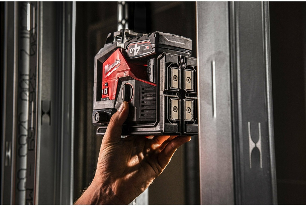 MILWAUKEE M12™ M12 3PL-0C DRIEDIMENSIONALE LASER MET 3 GROENE 360° LASER CIRKELS 4933478103