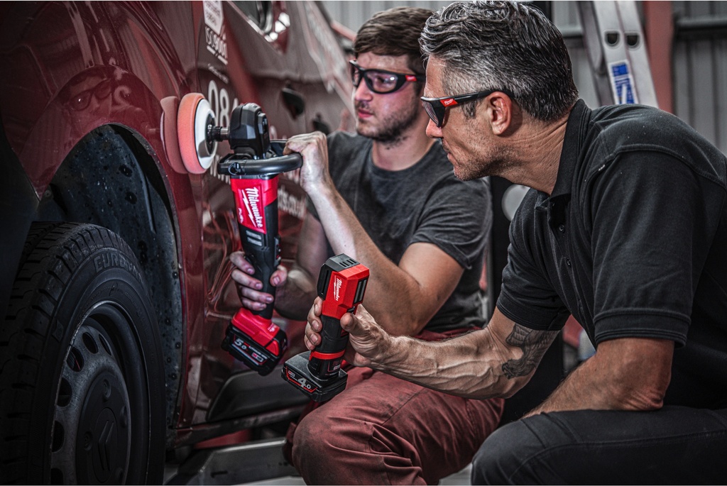 MILWAUKEE M12™ M12 CML-401 ACCU LAMP MET AANPASBARE KLEURTEMPERATUUR 4933479366