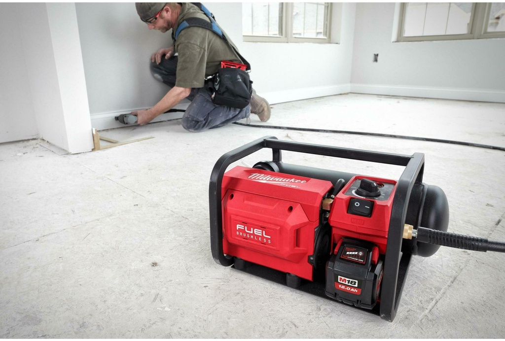 MILWAUKEE M18 FUEL™ M18 FAC-0 ACCU LUCHTCOMPRESSOR 48L/MIN 9,3BAR 4933472166