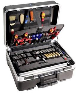 [089808487] SET a 2 st WIELEN v TROLLEY KOFFER B&W 8084870